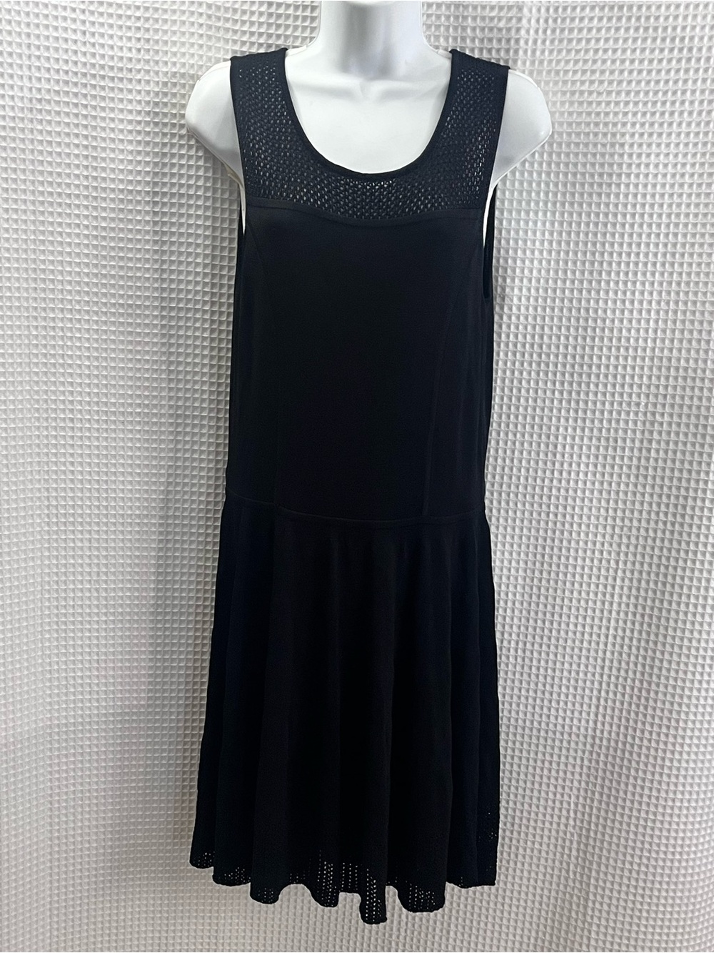 Cynthia Rowley Black Sleeveless Drop-Waist Knit Dress size large